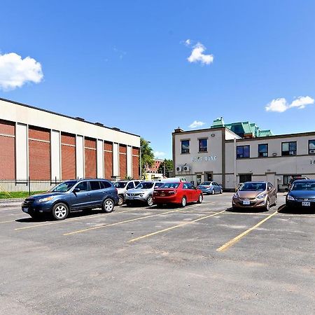 Ottawa Inn Hotel Εξωτερικό φωτογραφία